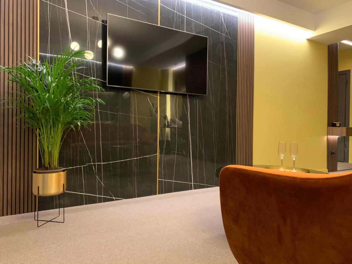 Luxury Sahara Noir Mamaia Nord Apartment ภายนอก รูปภาพ