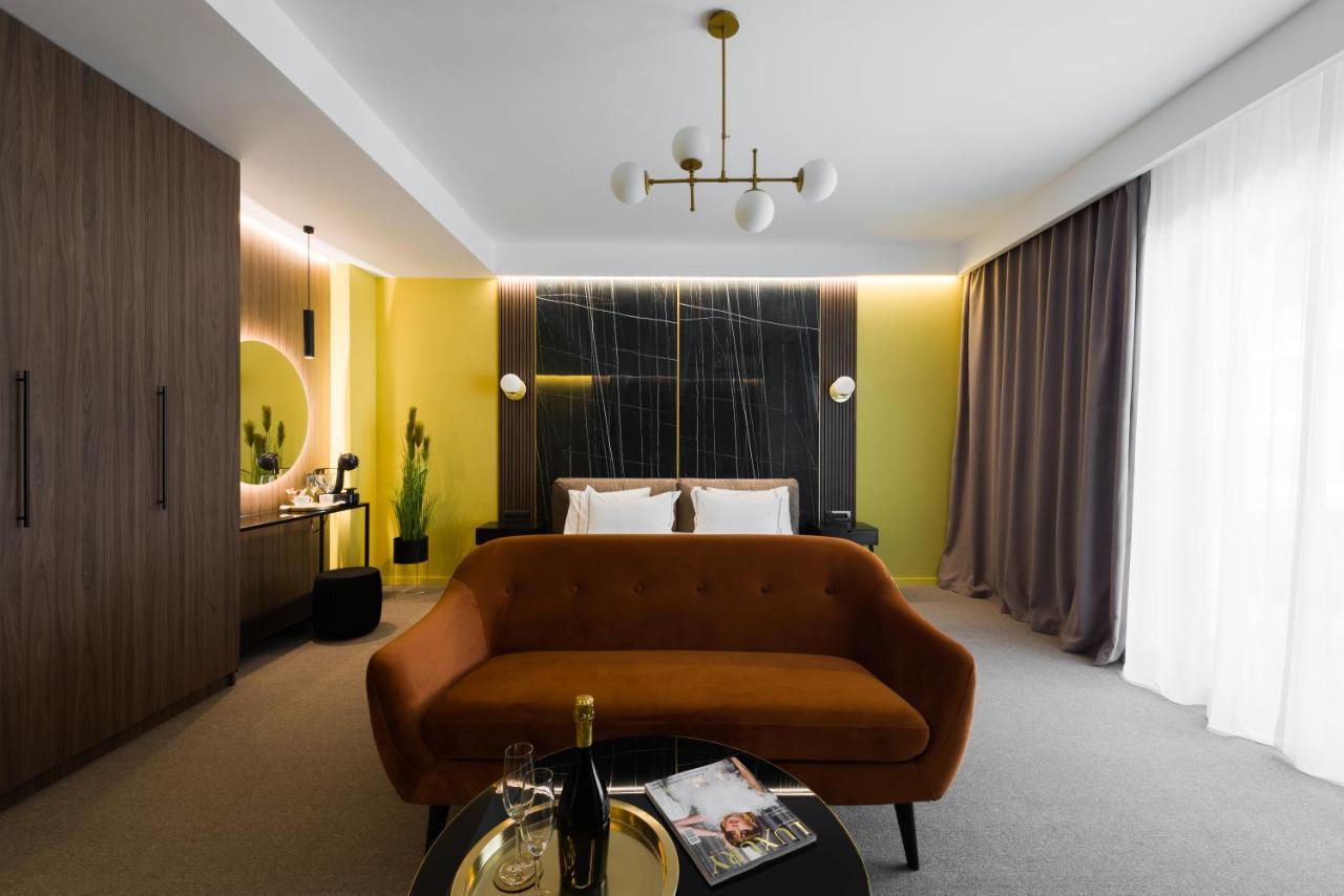 Luxury Sahara Noir Mamaia Nord Apartment ภายนอก รูปภาพ